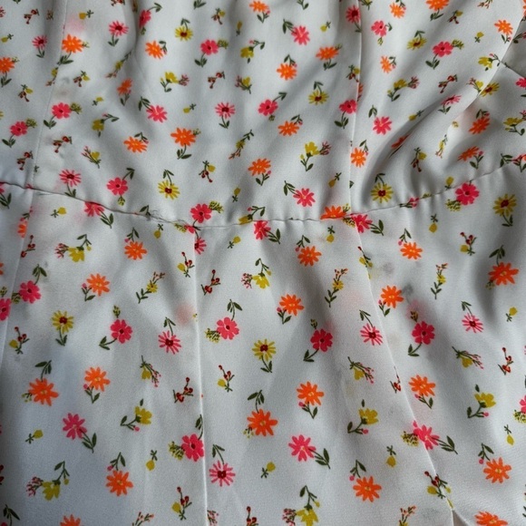 Trixxi Clothing Company white short romper pink orange flowers cap sleeves, M. - Picture 3 of 16